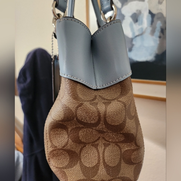 Coach Monogram Brown/ Light Blue Top Handle. In Excellent Condition Outside - Picture 5 of 11